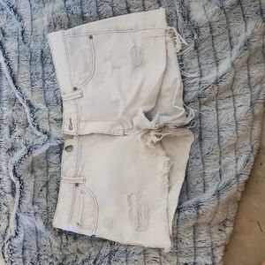 Lucky Brand🍀 Woman’s Jean cut-off shorts, white fringe
